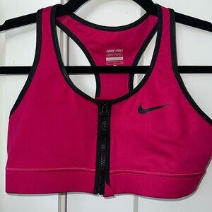Women’s Nike sports bra size S